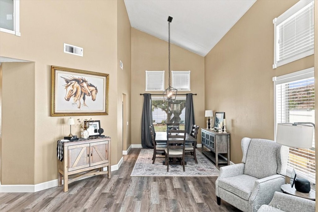 5 Sagewood Property Photo 9