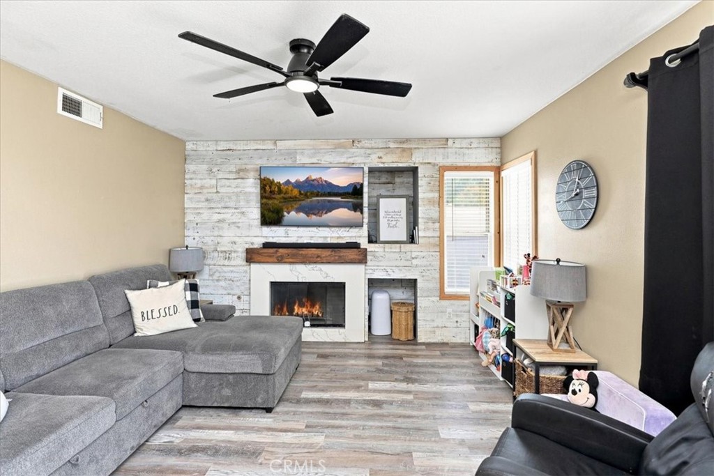 5 Sagewood Property Photo 16