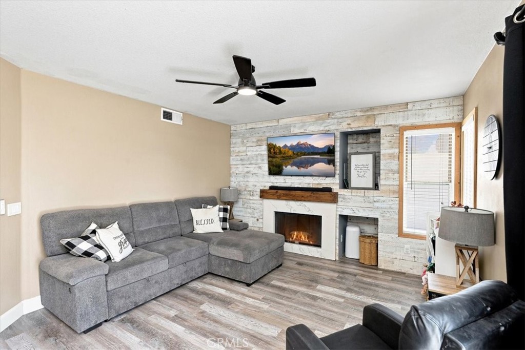 5 Sagewood Property Photo 17