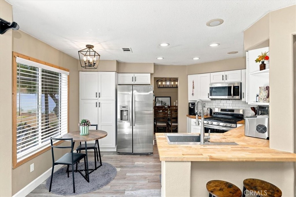 5 Sagewood Property Photo 19