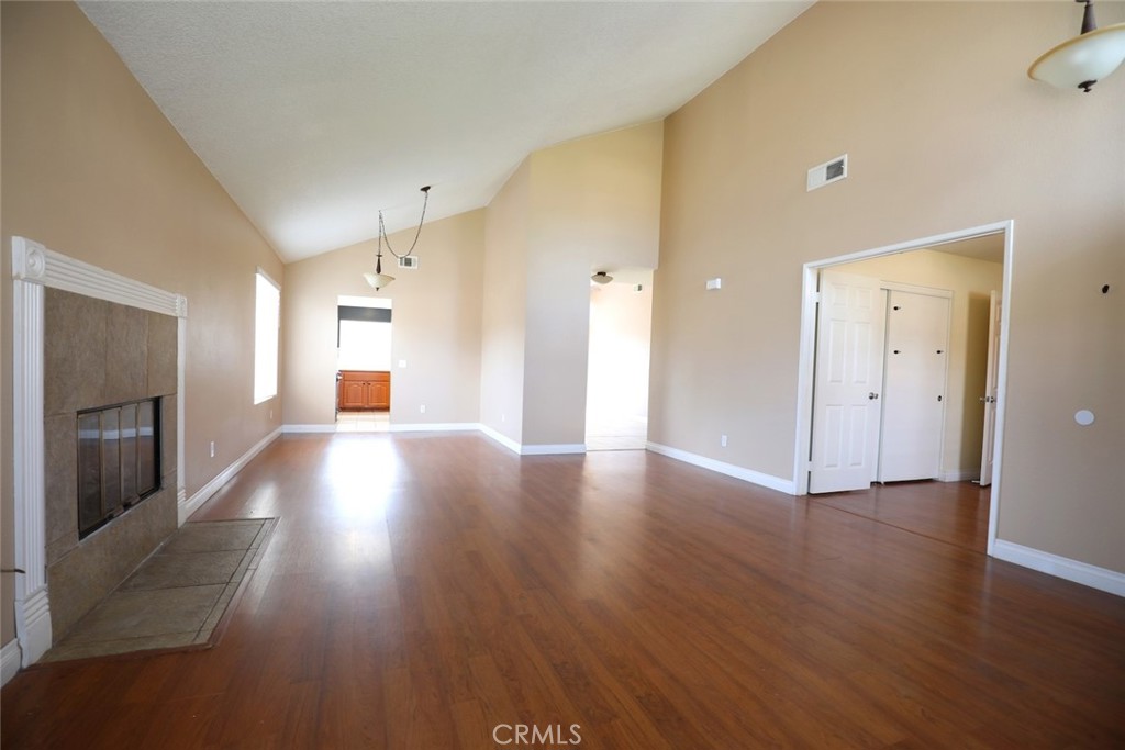 25567 Woodside Property Photo 2