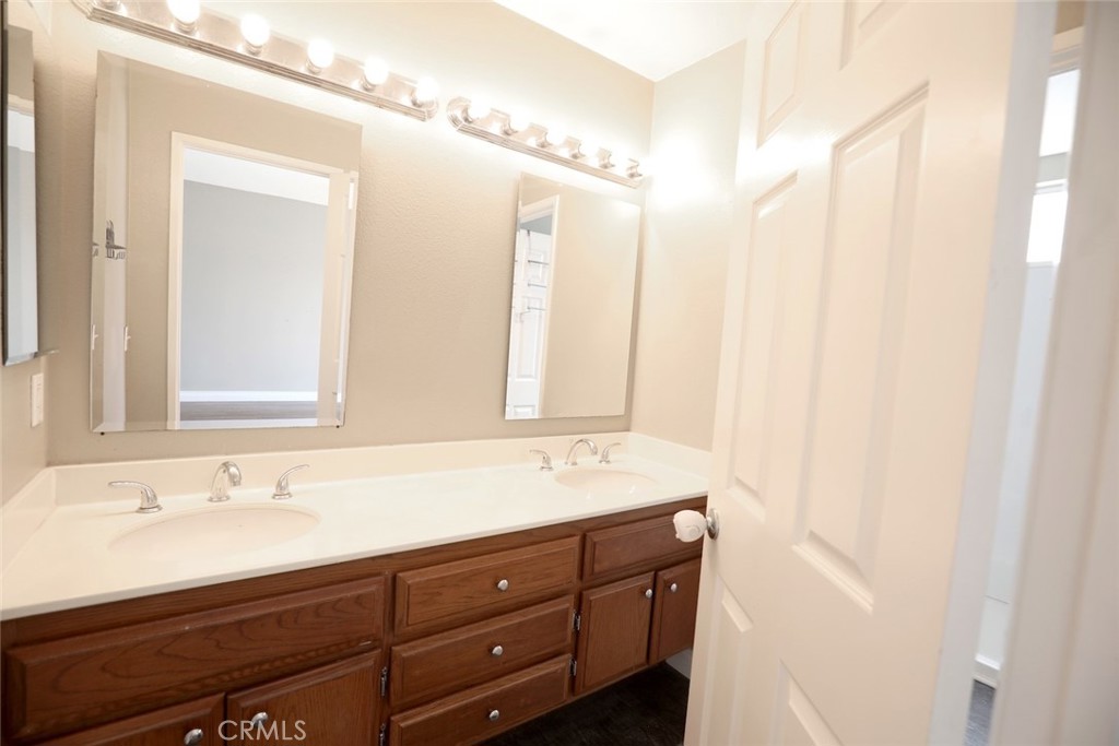 25567 Woodside Property Photo 9