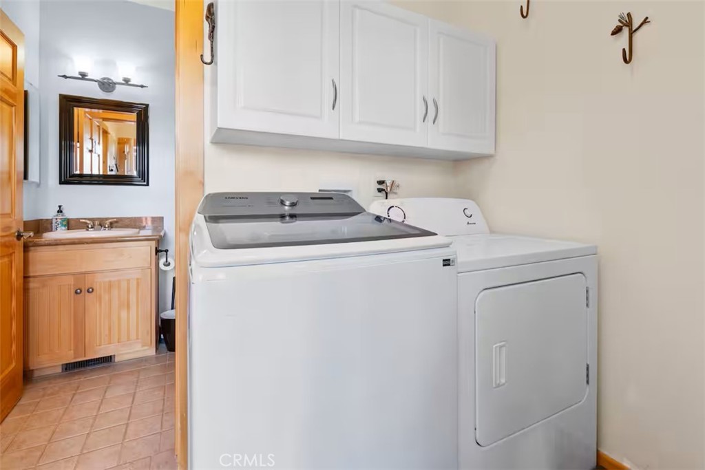 40272 Mahanoy Lane Property Photo 11