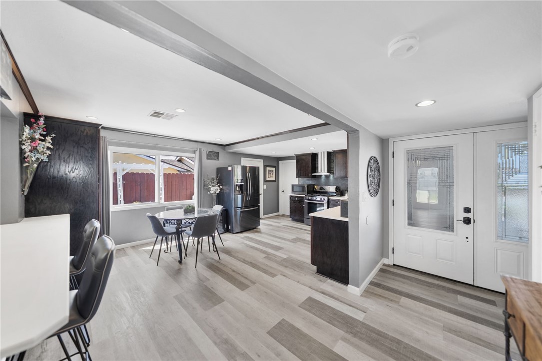 846 De Jur Property Photo 5