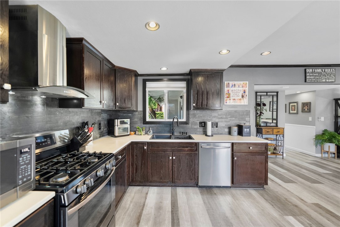 846 De Jur Property Photo 13