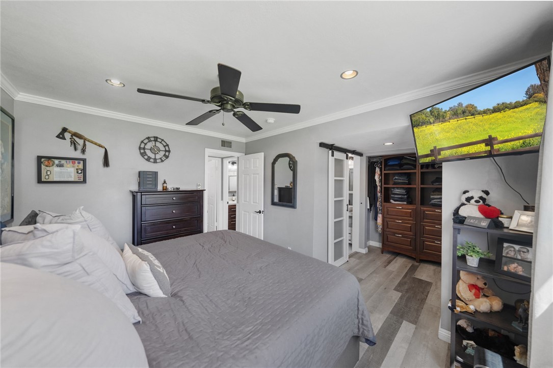 846 De Jur Property Photo 18