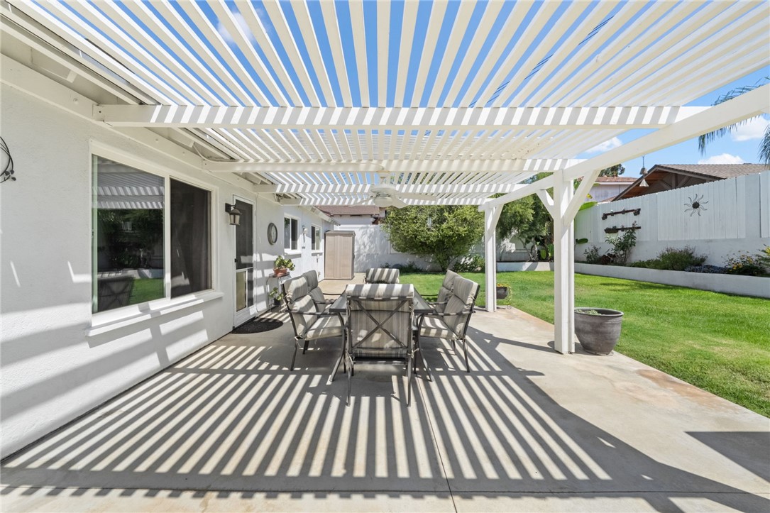 846 De Jur Property Photo 33