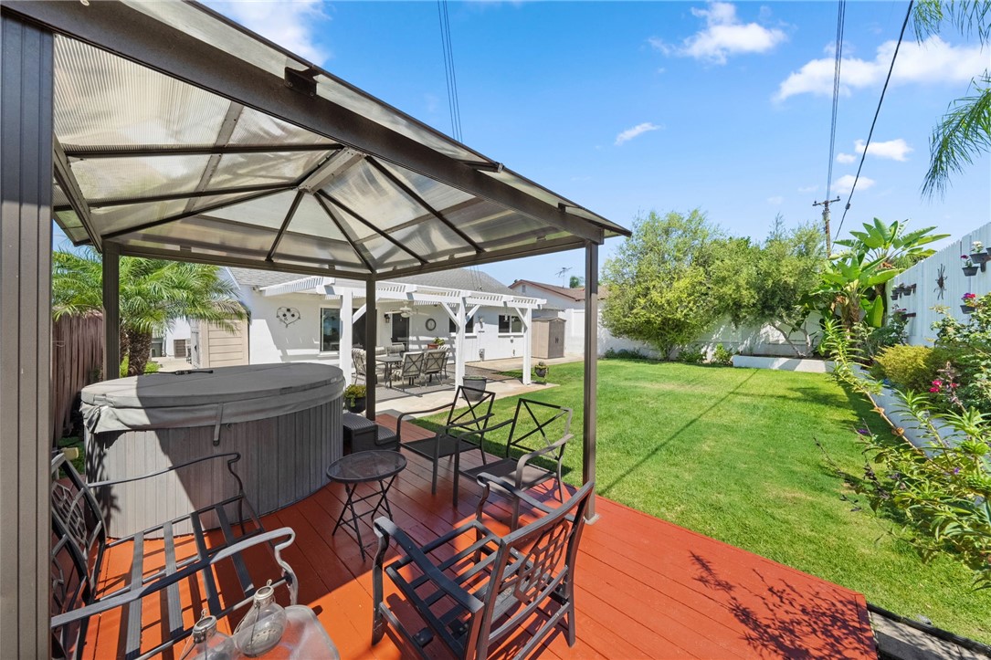 846 De Jur Property Photo 38