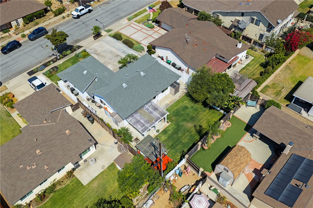 846 De Jur Property Photo 43
