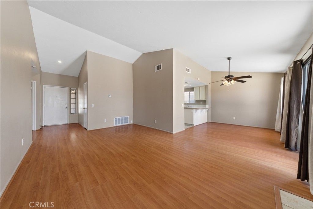 560 Boston Street Property Photo 3
