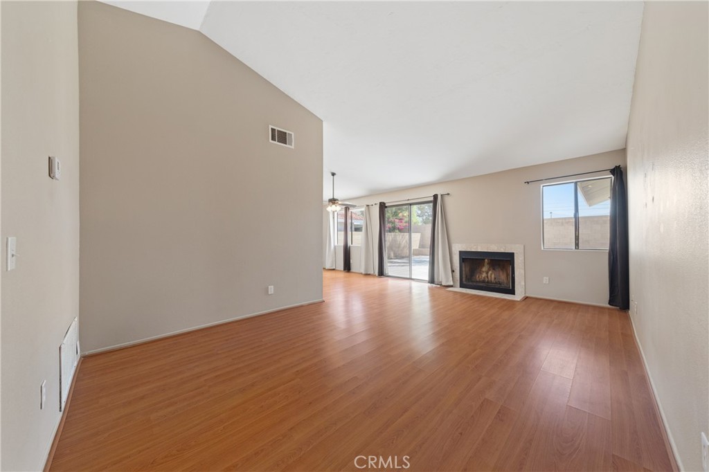 560 Boston Street Property Photo 4