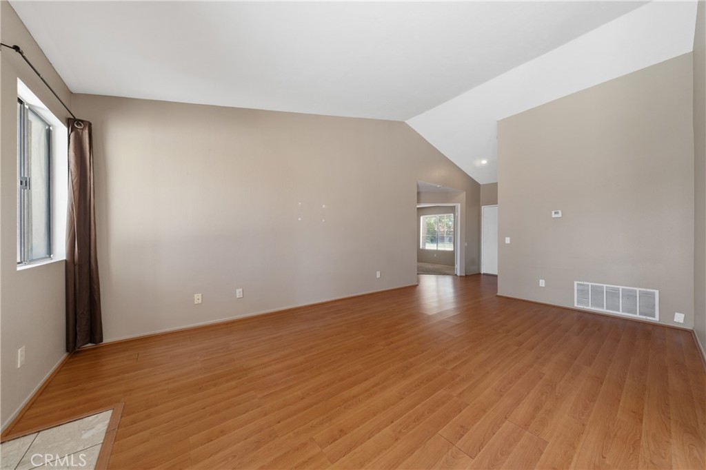 560 Boston Street Property Photo 5