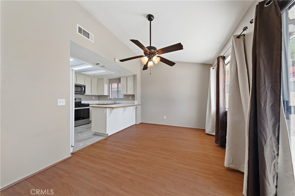 560 Boston Street Property Photo 6