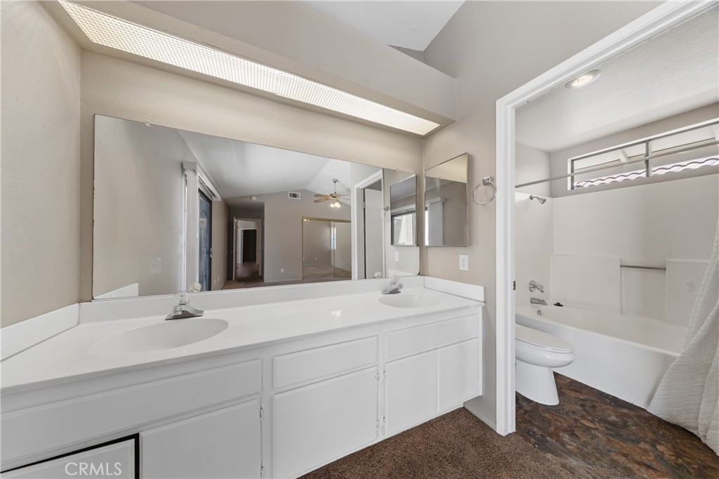560 Boston Street Property Photo 20