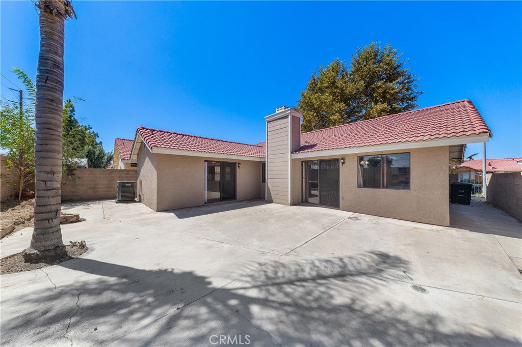 560 Boston Street Property Photo 21