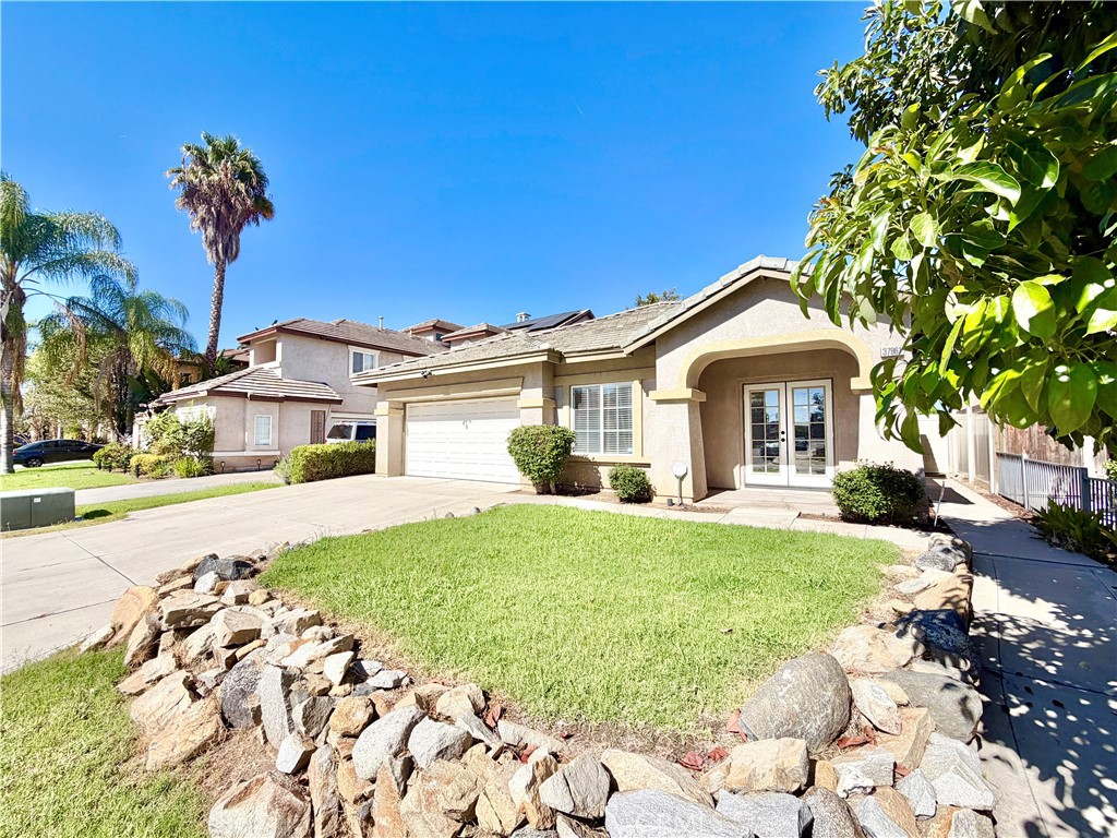 37961 Veranda Way Property Photo 3