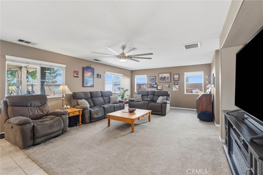 45015 Bronze Star Property Photo 3