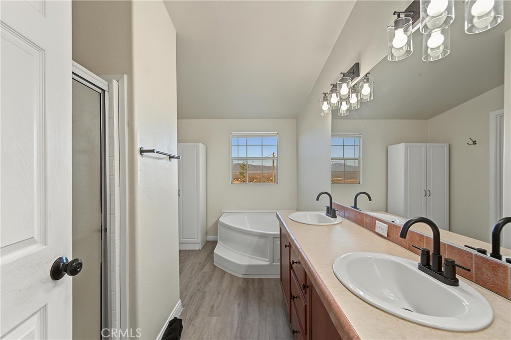 43850 Cowboy Country Trail Property Photo 19