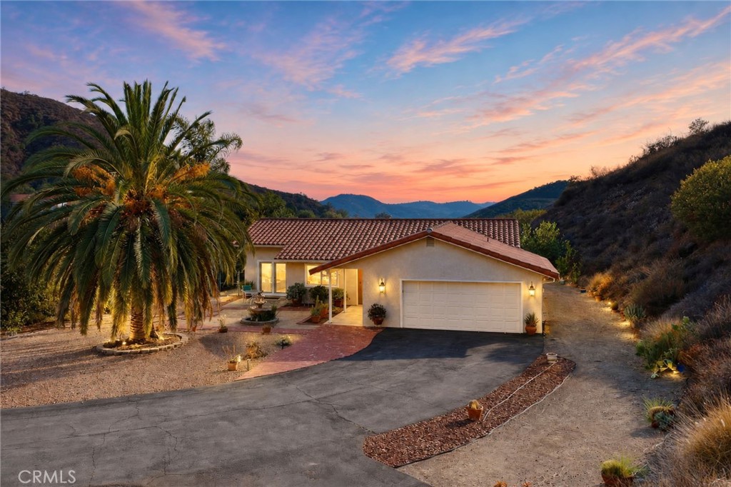 45251 La Cruz Dr Property Photo 1