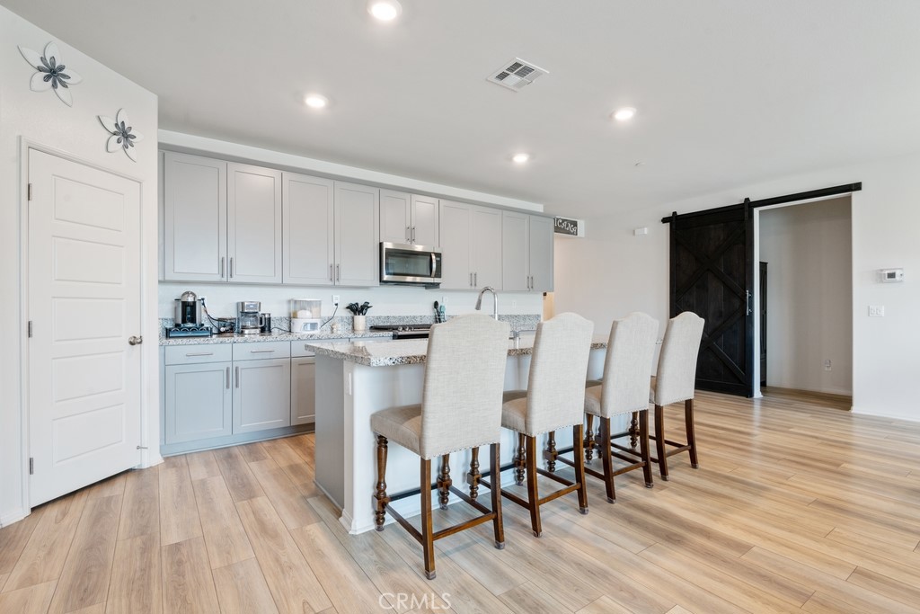 29357 Lanesbridge Property Photo 6