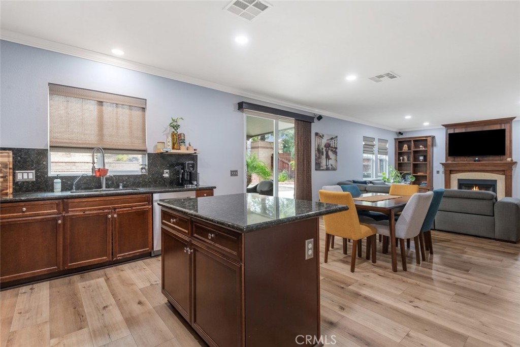 41740 Cornwell Place Property Photo 12