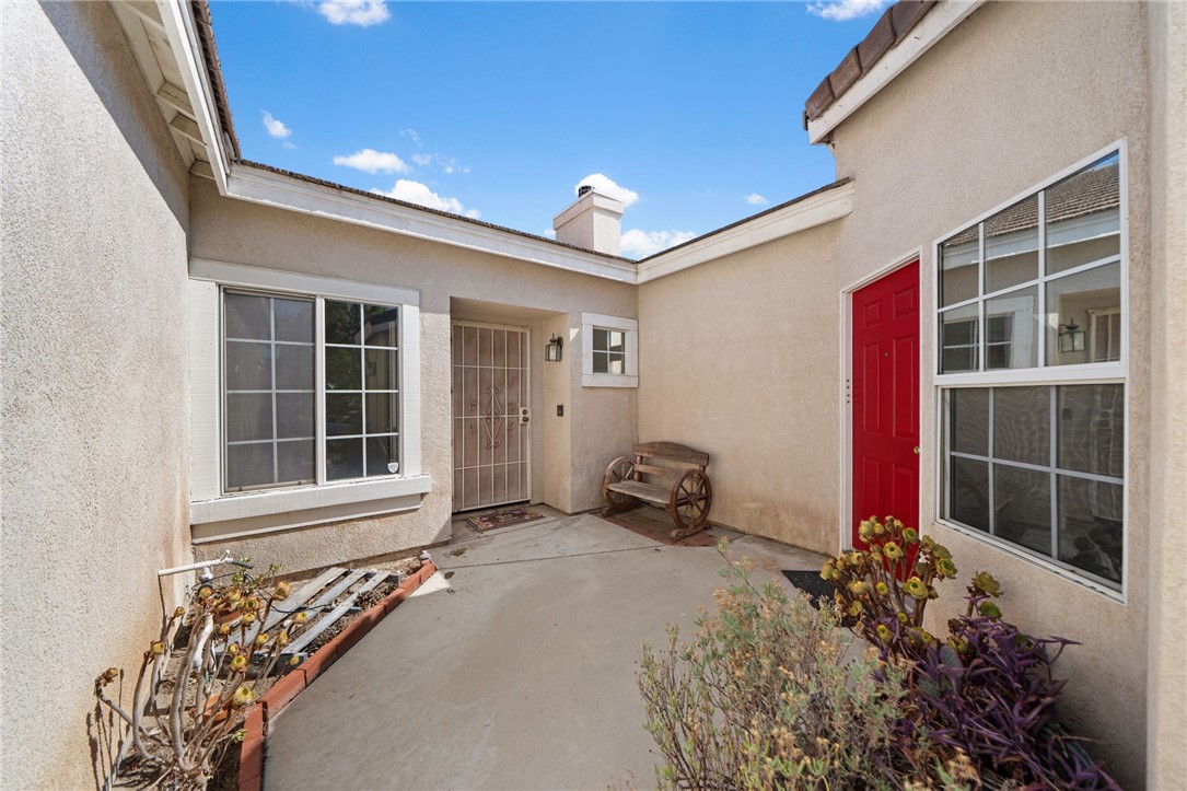 32198 White Spruce Court Property Photo 4