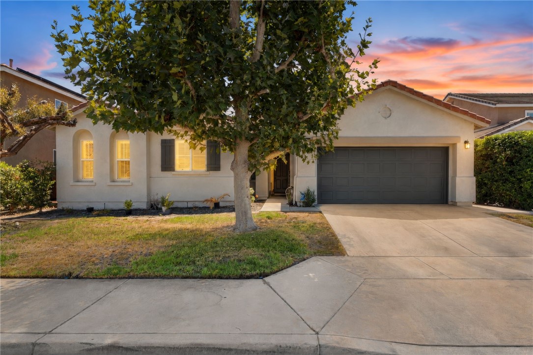 1867 Jasmine Court Property Photo 4