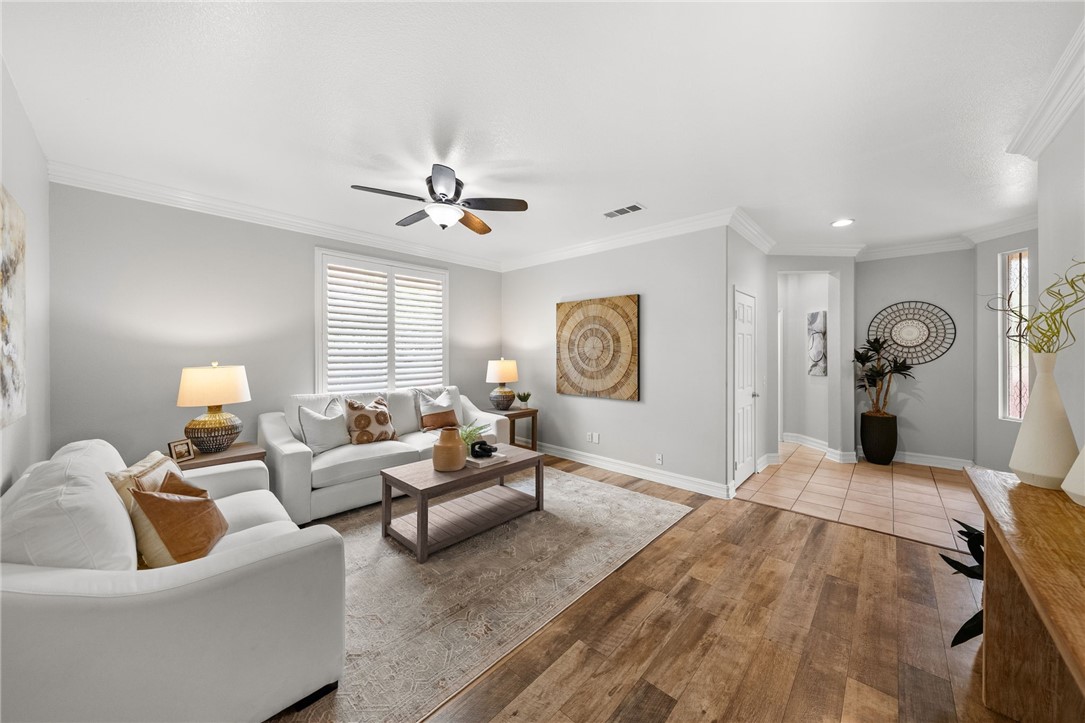 28712 Lantern Park Lane Property Photo 5