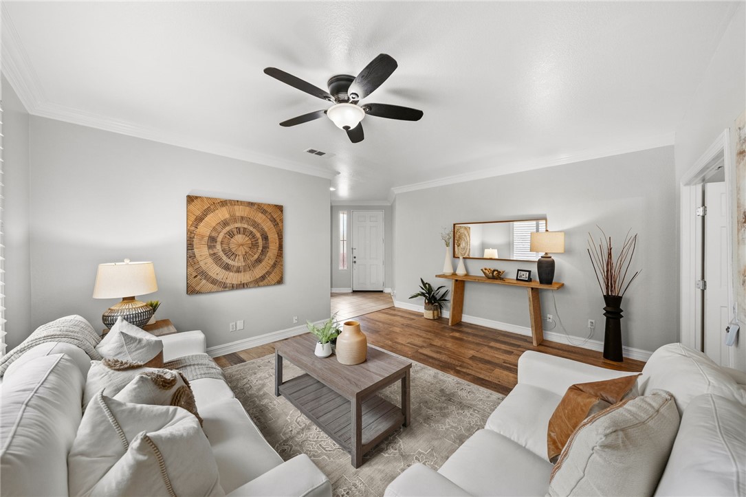 28712 Lantern Park Lane Property Photo 6