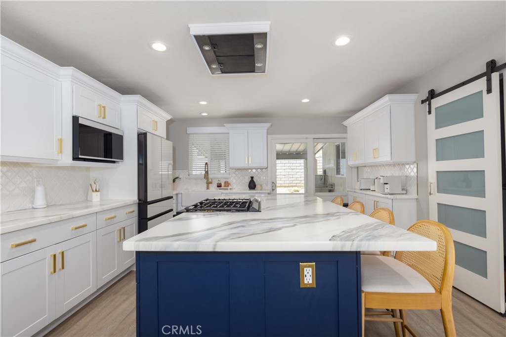 66055 Estrella Property Photo 3