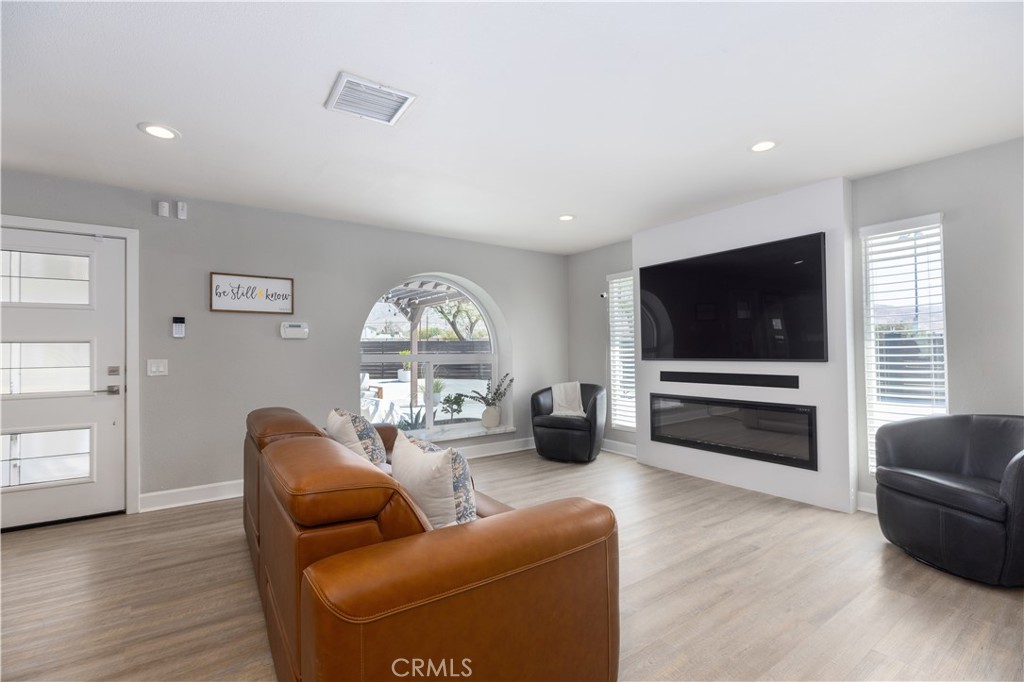 66055 Estrella Property Photo 4