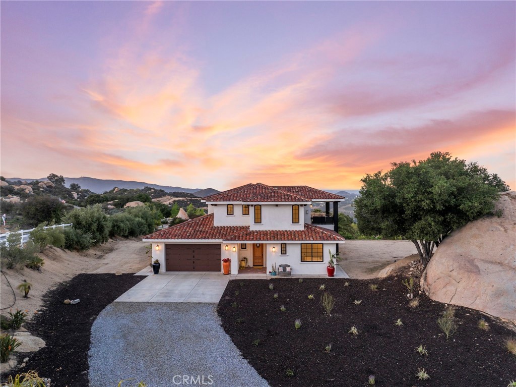 41950 Hacienda Dr Property Photo 1