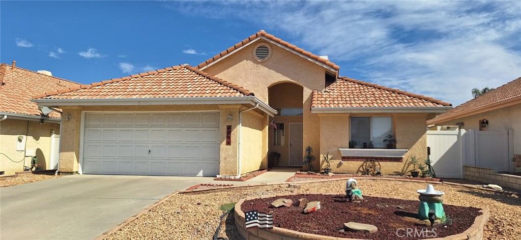 2582 Alegre Property Photo 1