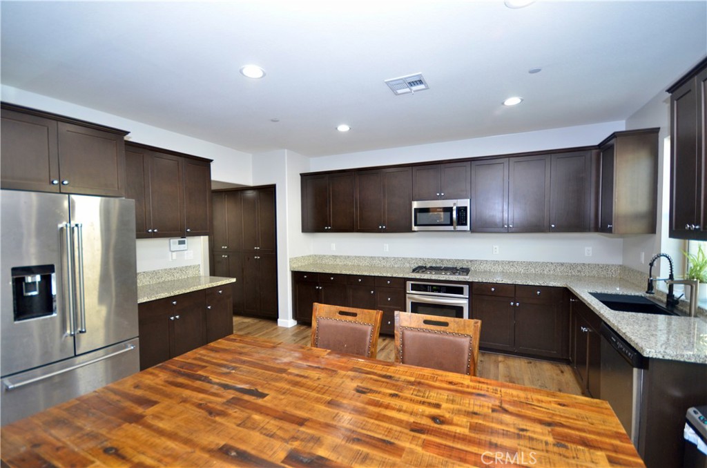 42648 Indigo Place Property Photo 4