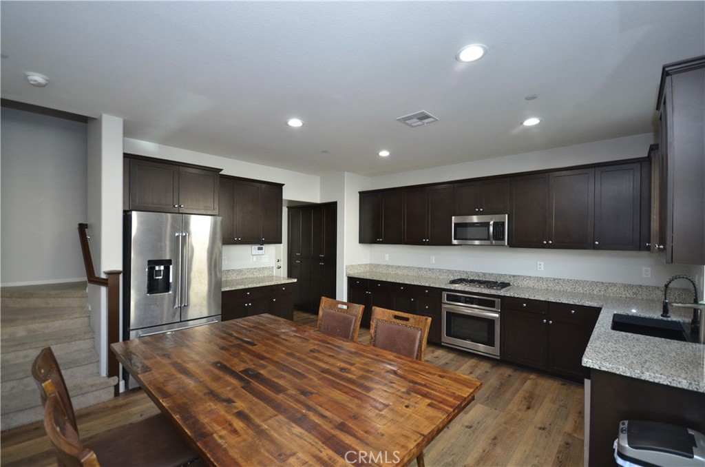 42648 Indigo Place Property Photo 5