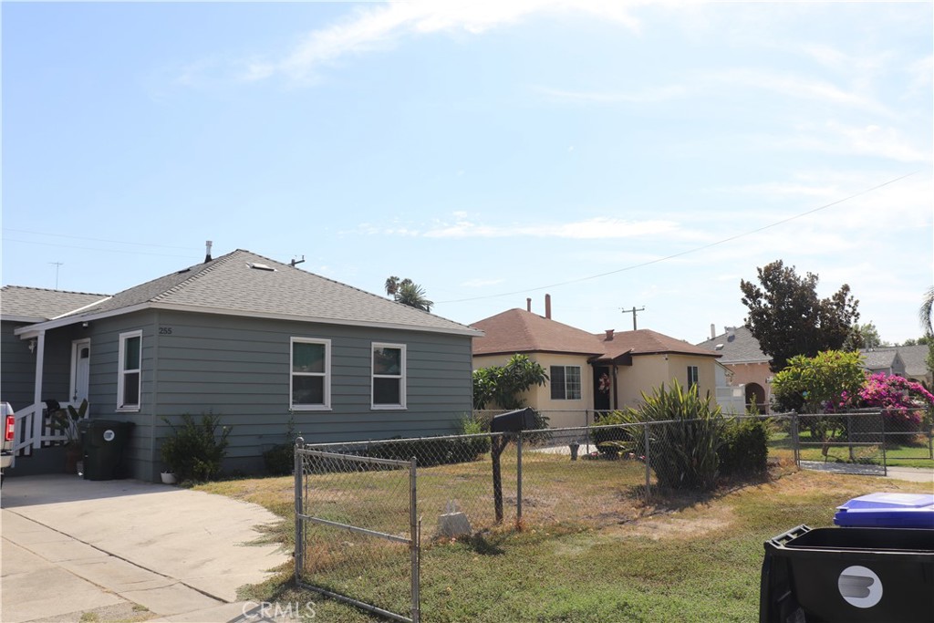 255 E Olive Property Photo 1