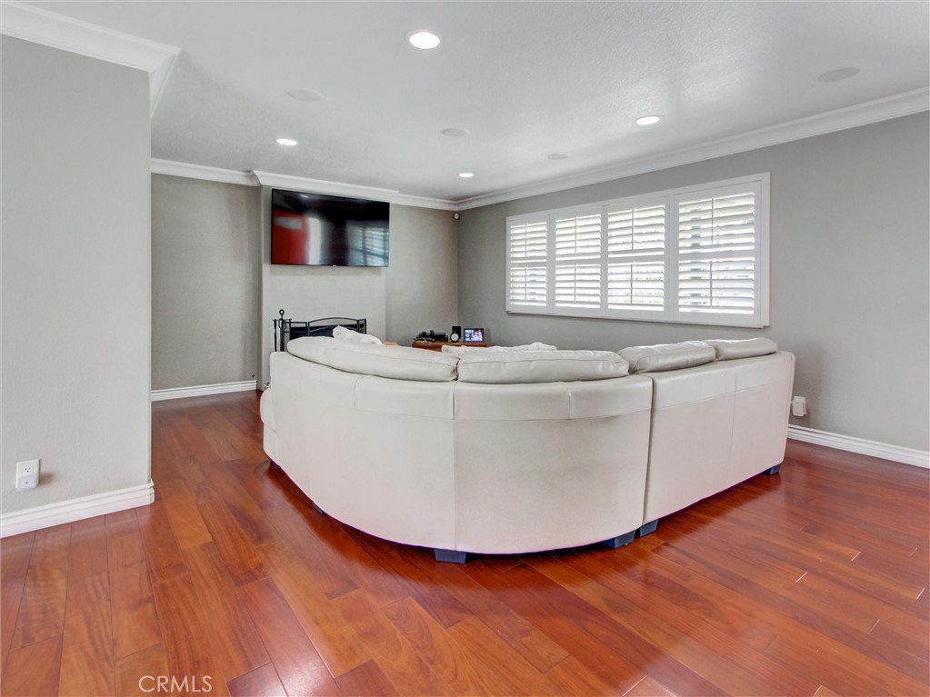 6241 Mar Vista Drive Property Photo 7