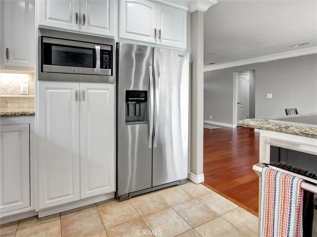 6241 Mar Vista Drive Property Photo 9
