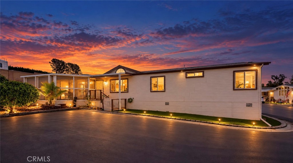 1175 La Moree Road Property Photo 1