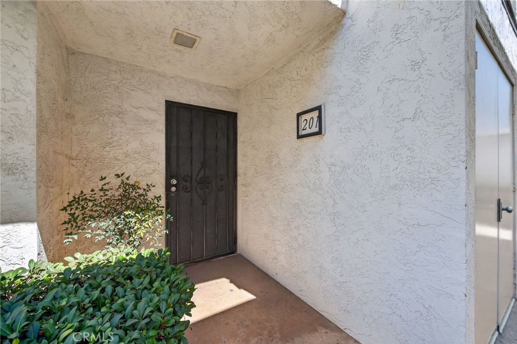 450 W W Vermont 201 Property Photo 5