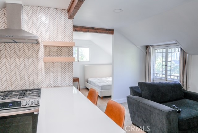 1004 Cajon Street Property Photo 5