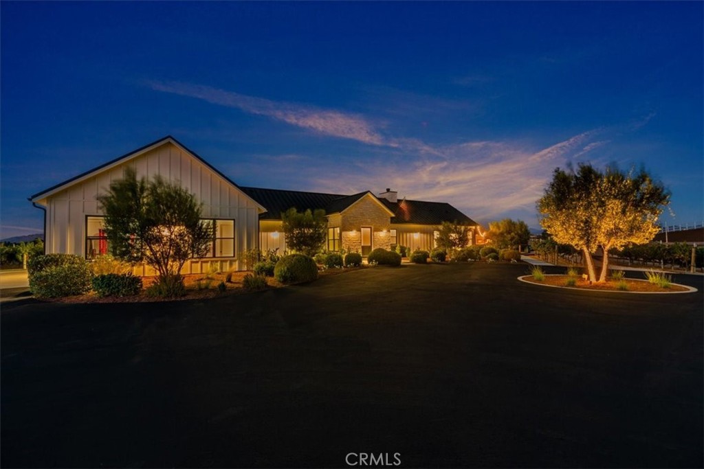 41838 Altanos Property Photo 2