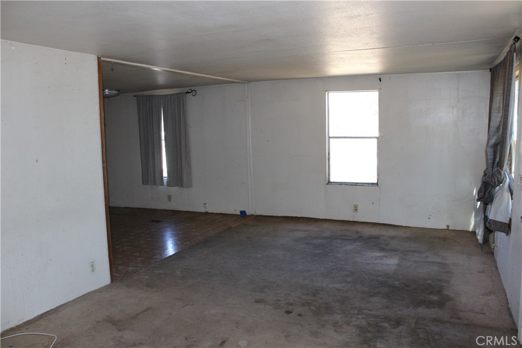 21884 Walnut Property Photo 4