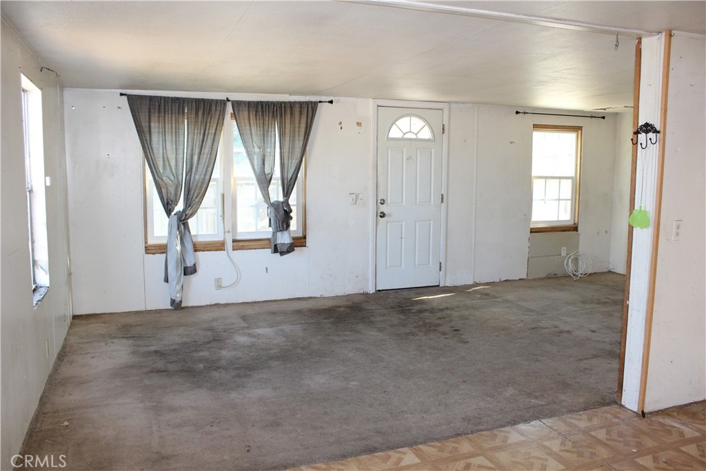 21884 Walnut Property Photo 5