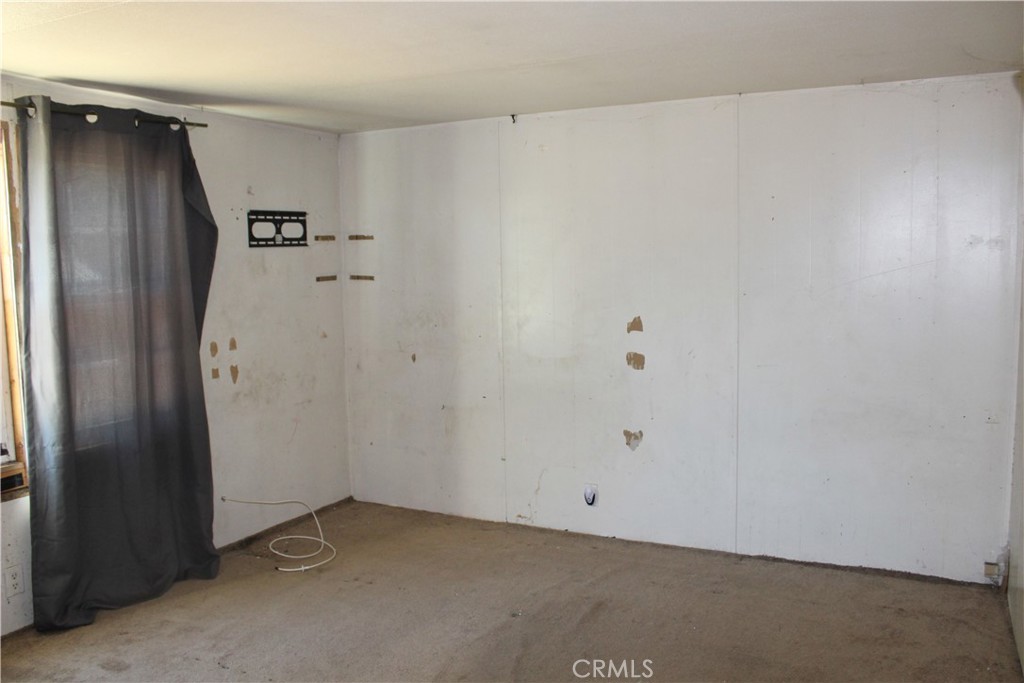 21884 Walnut Property Photo 10