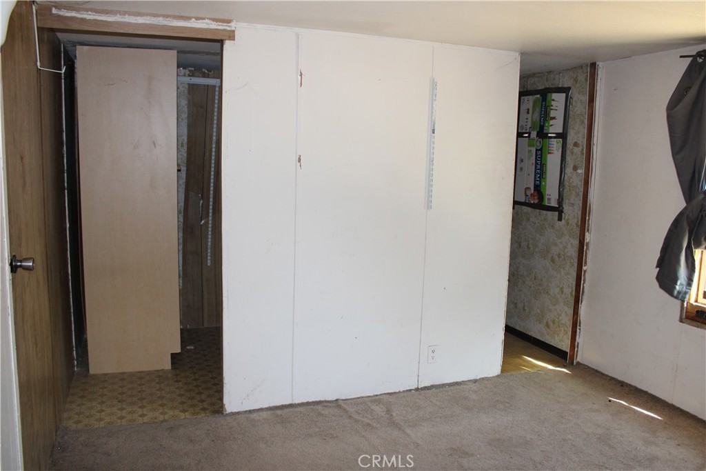 21884 Walnut Property Photo 11
