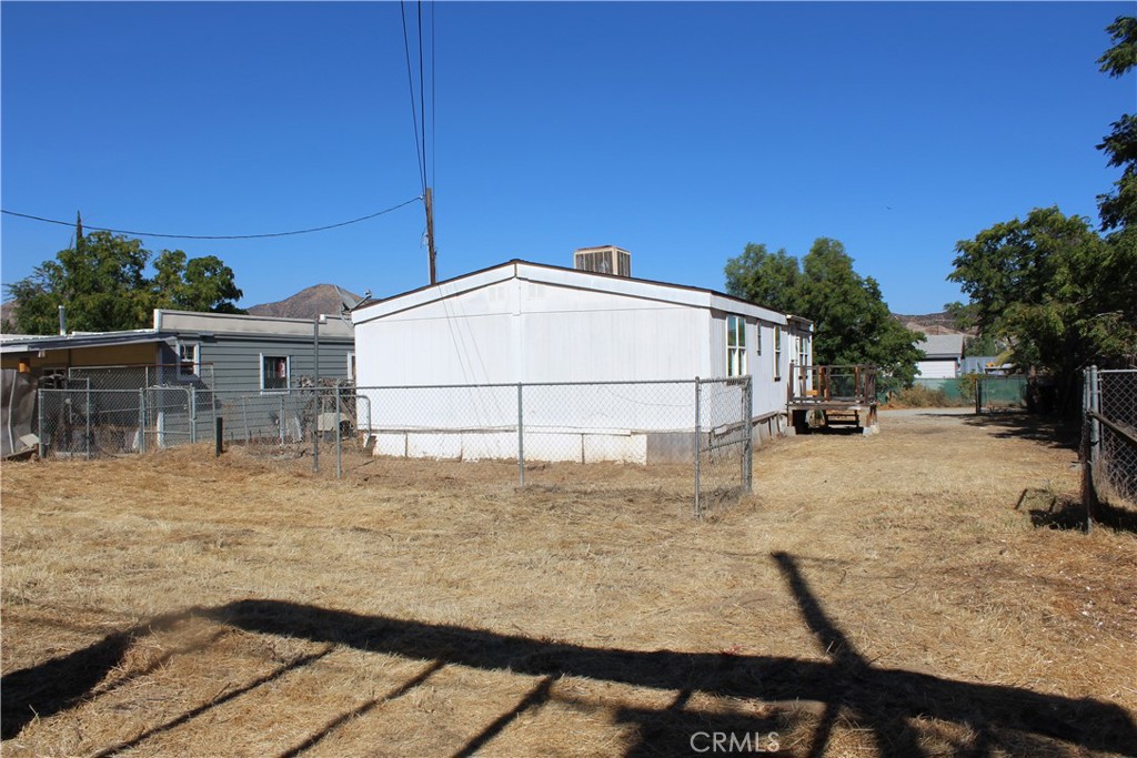 21884 Walnut Property Photo 15