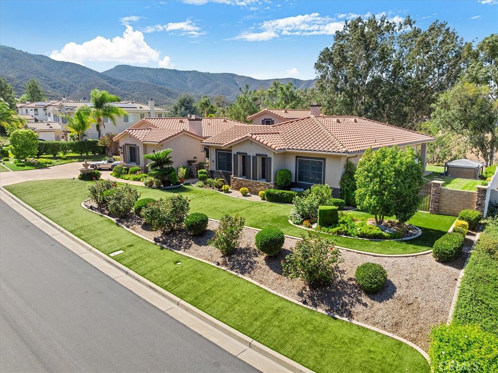 42926 Joshua Tree Court Property Photo 4