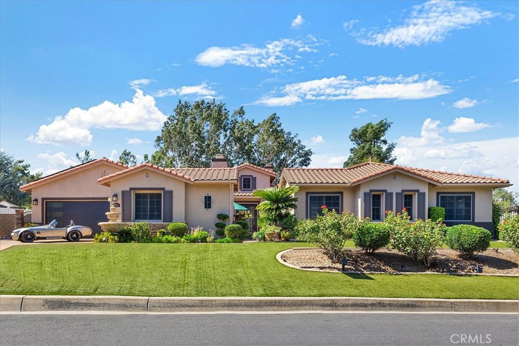 42926 Joshua Tree Court Property Photo 6