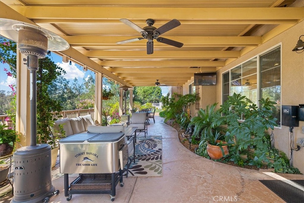 42926 Joshua Tree Court Property Photo 27